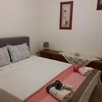 Eugenia' S נאפפליו